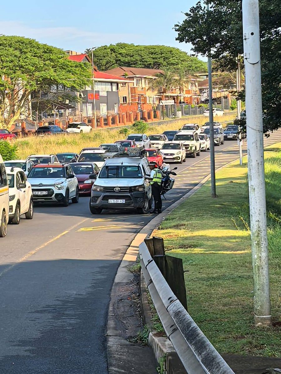 _ArriveAlive's tweet photo. DMPS Bike Unit is dealing with motorists driving over the yellow line to cut traffic on the M41 after the M12

https://t.co/zLOvA0iVfb

#ArriveAlive #Enforcement #MovingViolations @DBNMetroPolice https://t.co/HcrzMClZSf