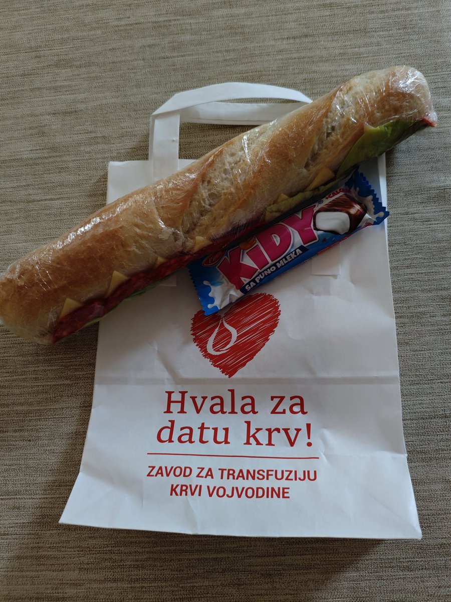 Najbolji sendvič u gradu je sa druge strane sajma, Hajduk Veljkova 9a.