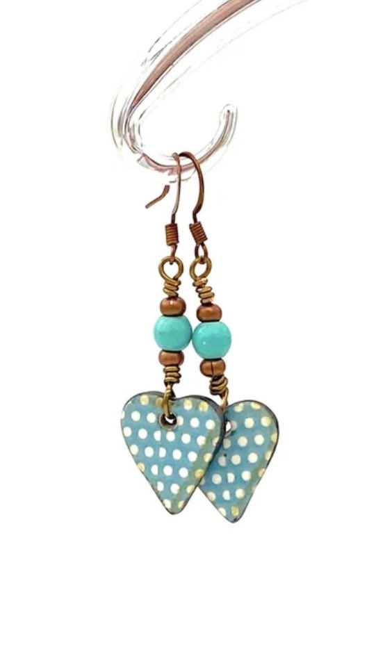 ZenCatPottery's tweet photo. Lots ‘O Hearts
https://t.co/gICCk4ZxNh
#HandmadeJewelry #HeartJewelry #HeartEarrings #HeartNecklace #AnatomicalHeart #AnatomicHeart #CeramicJewelry #CeramicEarrings https://t.co/mbDyWtuWhO