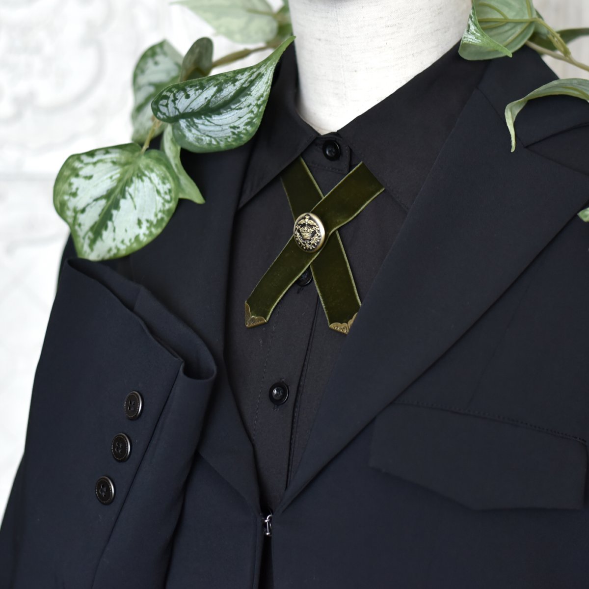 2/12⇒お題【#木に関係あるやつ　#365DIYtheme】
※木曜日(笑)木目/枝/葉/実/森など木を連想

重なって、伸びて、時を刻む🌳
年輪みたいに積み重なった表情が、落ち着いた強さを生む🌳根を張る美しさがここに🌳🌳🌳

🛒minne.com/@raga-muffin

#ハンドメイド好きさんと繋がりたい