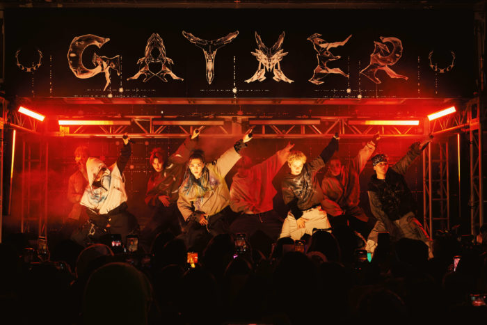 LiveenMu's tweet image. ONE OR EIGHTが渋谷をジャック! 4tトラックからサプライズ登場「TOKYO DRIFT」日本初披露 lvtimes.net/music/75423/ 
#ONEOREIGHT #1OR8 #1OR8_ShibuyaDrift #TOKYODRIFT