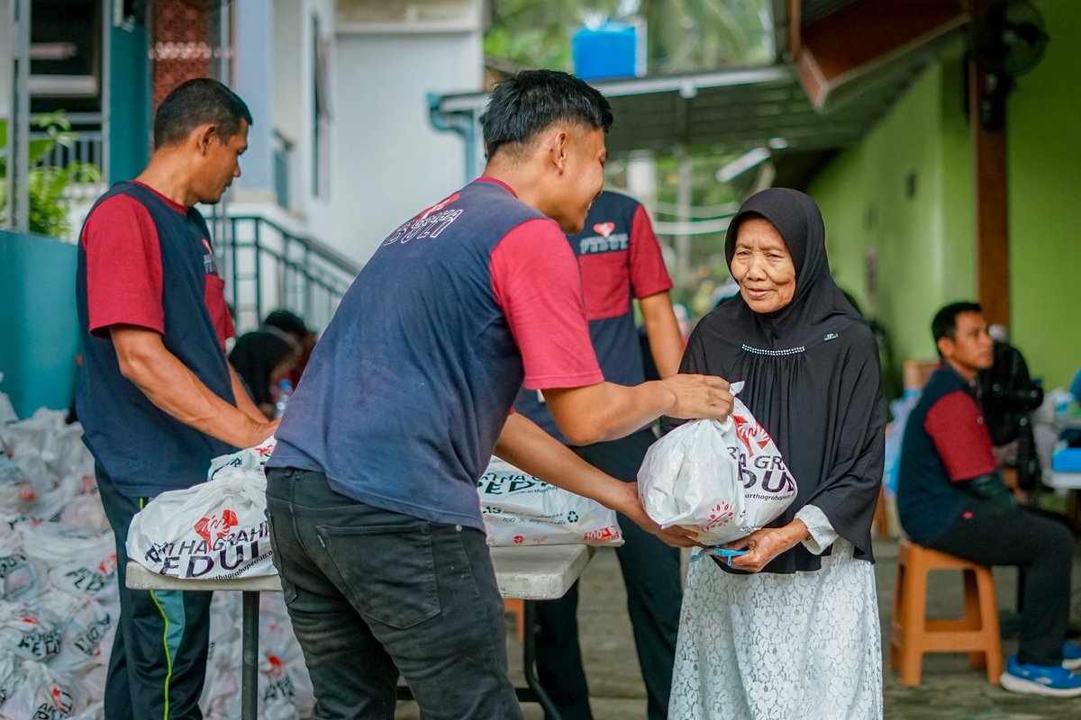 Artha Graha Peduli tweet media