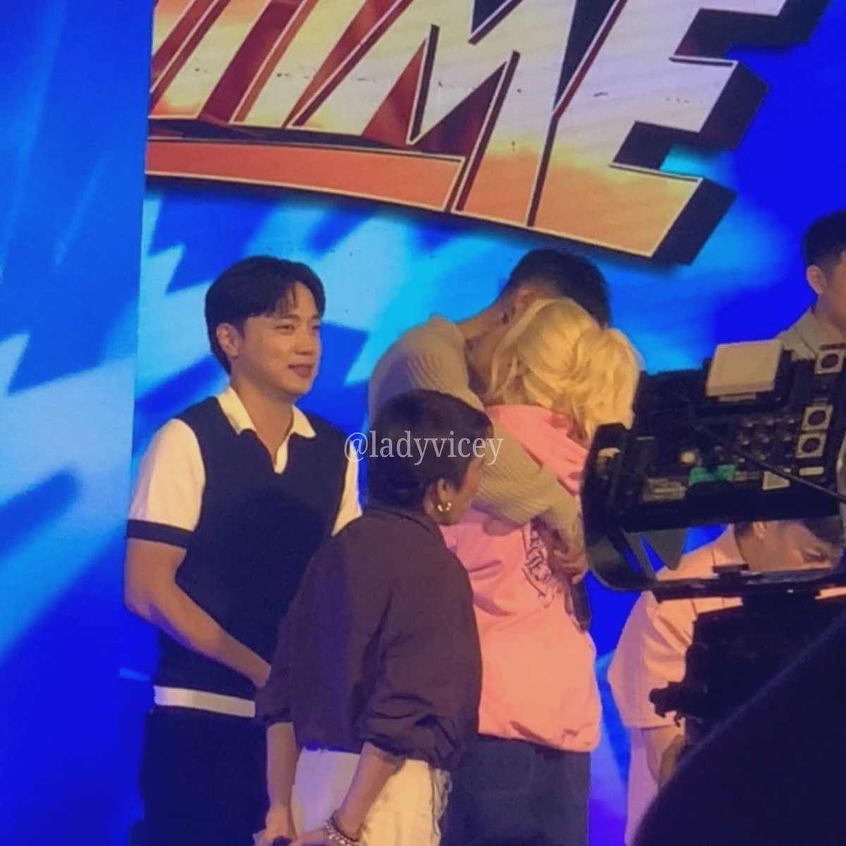 ladyvicey's tweet image. Grabe yung kabog ng dibdib ko kanina, sobrang clingy ng mag-asawa 🥹🧡

#ViceGanda | #ViceIon | #IonPerez