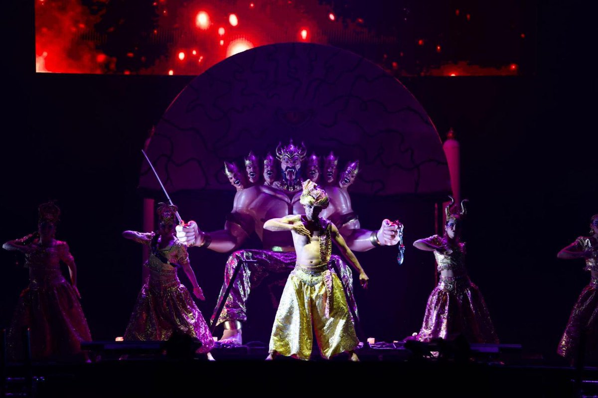 La festa de la Índia de la comparsa Som i Serem s’enduu la Disfressa d’Or 2026 tarragonaradio.cat/la-festa-de-la…