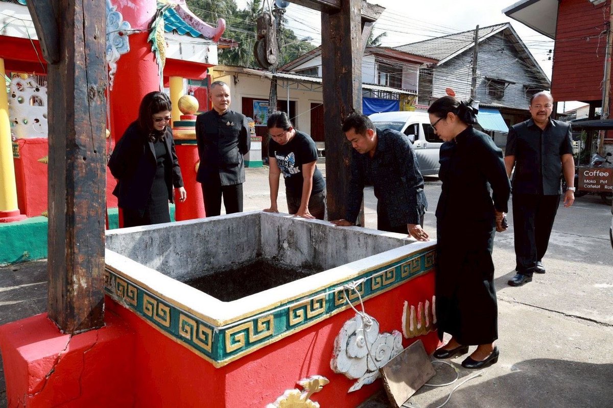 📌 วธ. ลงพื้นที่ตรวจราชการจังหวัดชุมพร ติดตามการขับเคลื่อนงานวัฒนธรรมในระดับพื้นที่
กำกับ ติดตาม และสนับสนุนการขับเคลื่อนงานวัฒนธรรมในระดับพื้นที่ให้สอดคล้องกับนโยบายรัฐบาลและนโยบายกระทรวงวัฒนธรรม พร้อมทั้งเสริมสร้างความเข้มแข็งในการดำเนินงานร่วมกันของภาคีเครือข่ายในพื้นที่