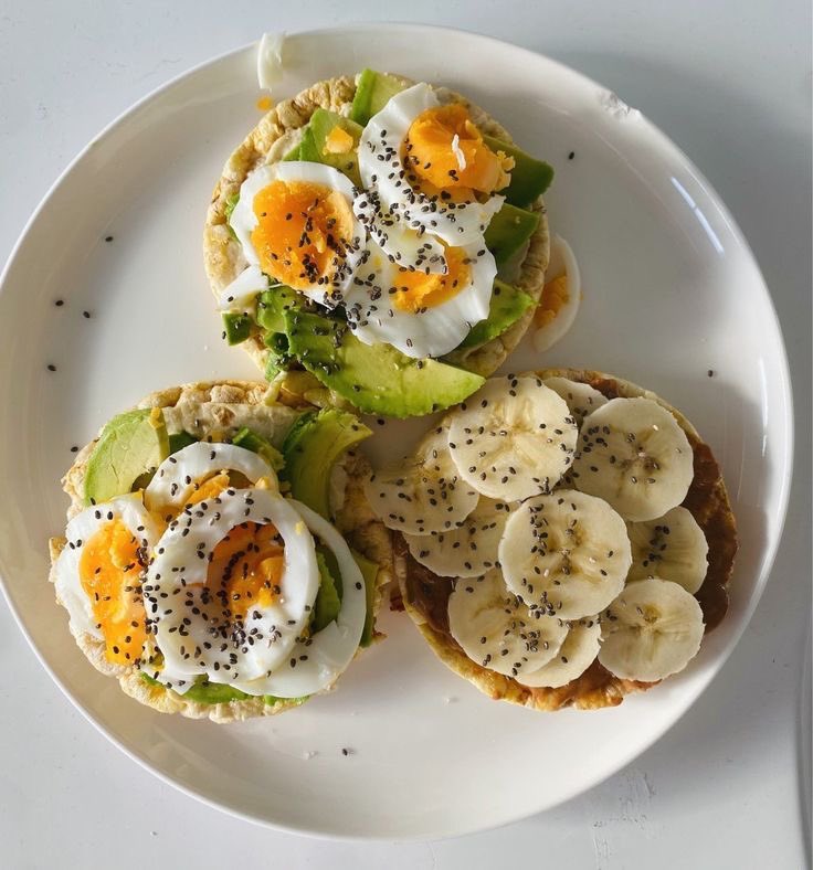 Isla_McKayx's tweet photo. — thinking breakfast 🧇 https://t.co/ThZIL9txDj