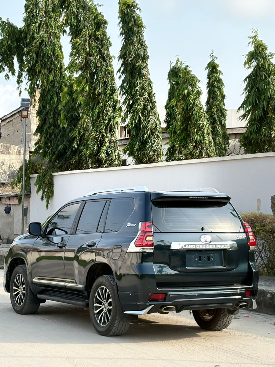 Beautiful Morning From Here 💥 
#Zangarichdeals Auto's 
Registered LAND Cruiser Jeep 2016 Model 
Price:45m