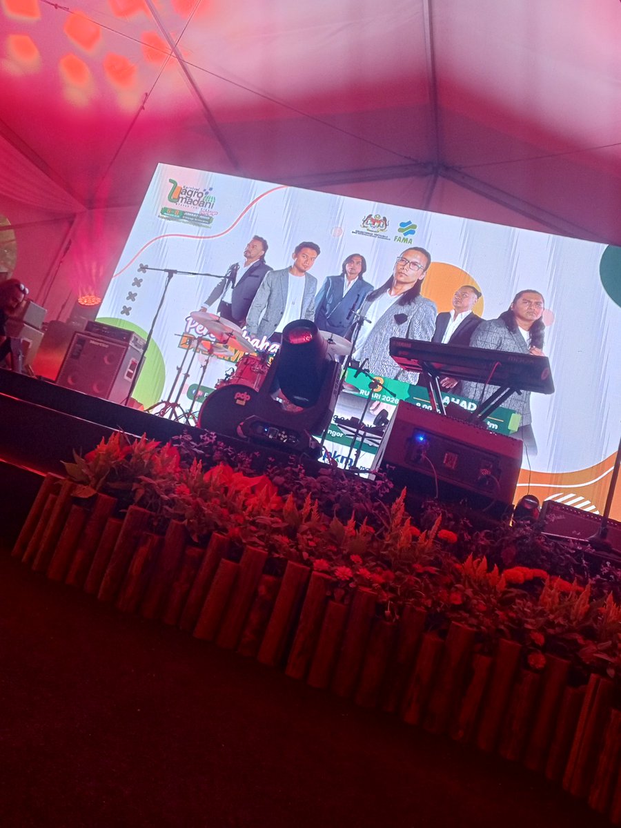 ABGSHAHRULLL111111 tweet media