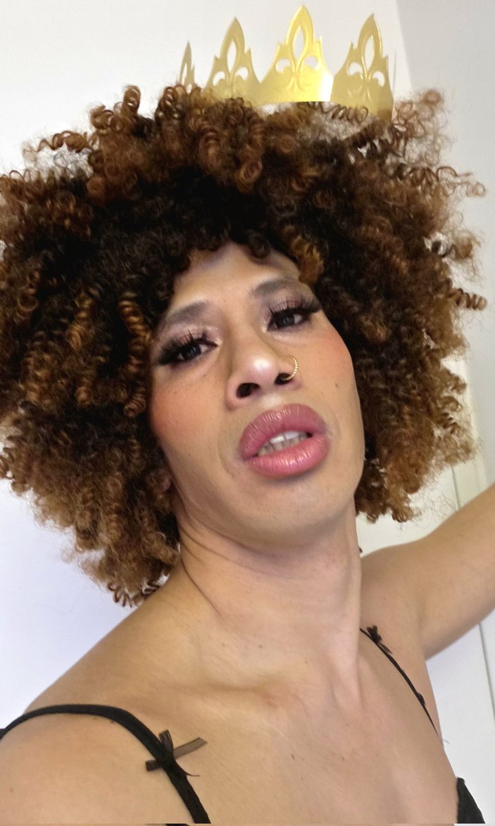 Votre #princesse vous souhaite une bonne semaine 😘

Your #princess wishes you a good week

#mondaymotivation