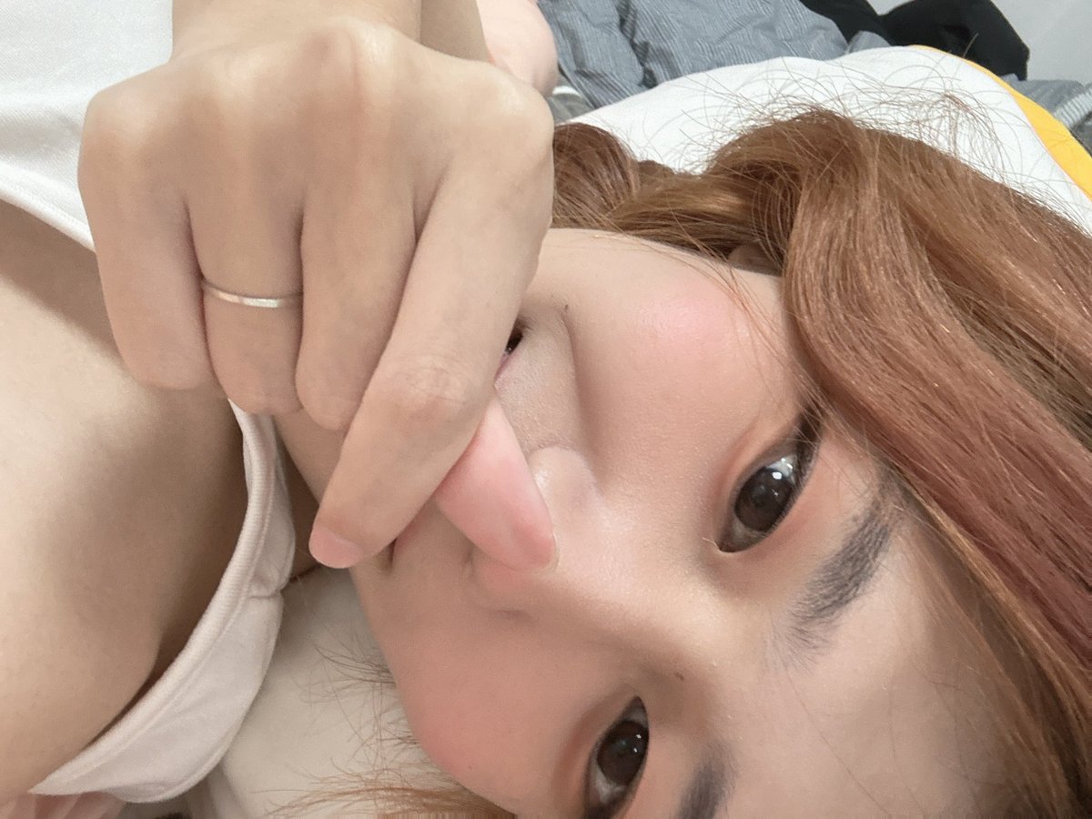 NicholasTr33026's tweet photo. 다들 굿밤 메롱 
#대구 #맘눌뎀 https://t.co/MiNJeFuM9S