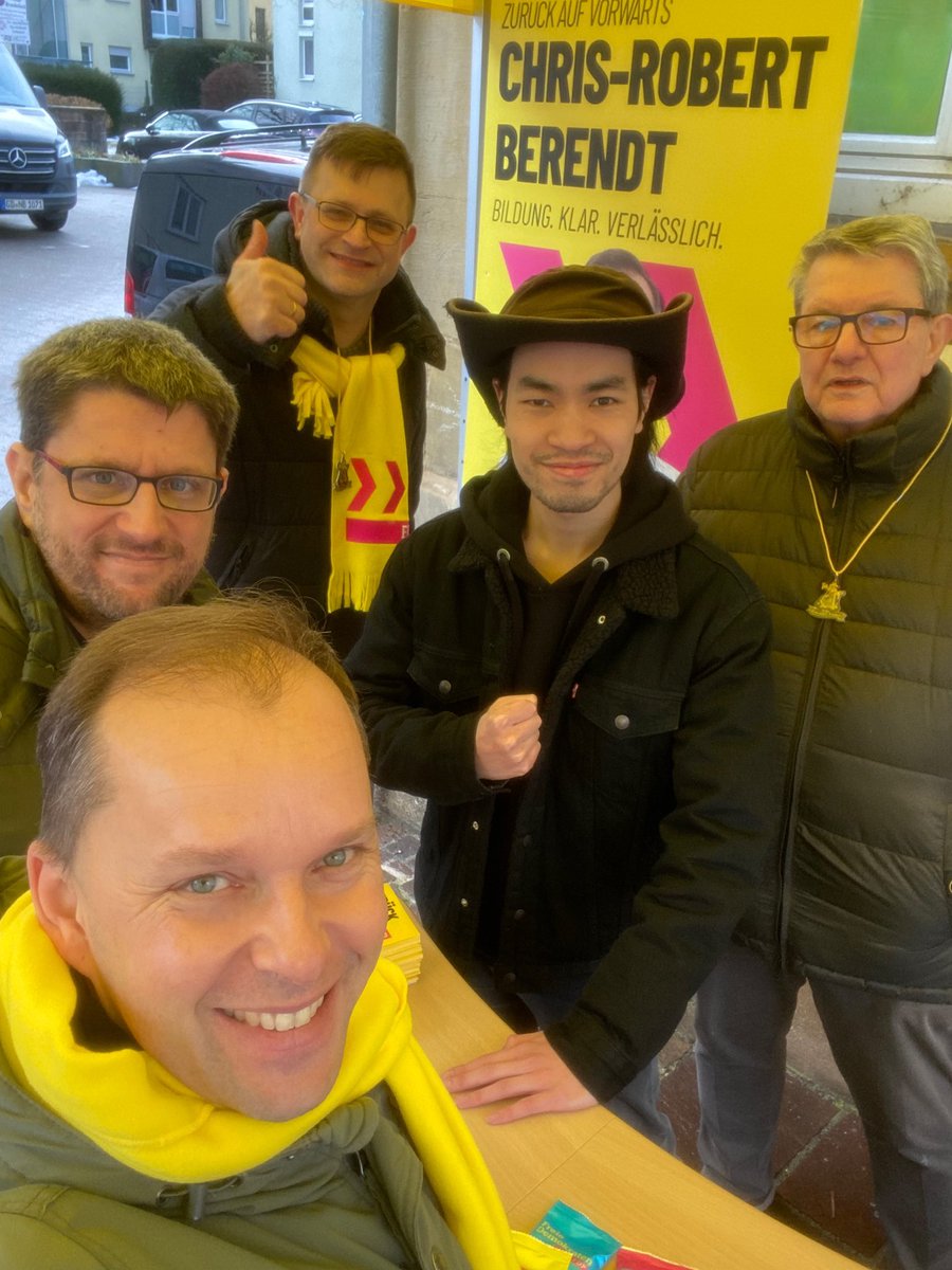 crberendt's tweet photo. Viele gute Gespräche und spannende Begegnungen am Wochenende in Schwäbisch Gmünd. Der direkte Austausch zeigt mir, was die Menschen bewegt – und genau dafür übernehme ich Verantwortung.

Ich trete an für starke Bildung, eine leistungsfähige Wirtschaft und kluge Prävention.

#FDP https://t.co/Z0ut1LxhBO