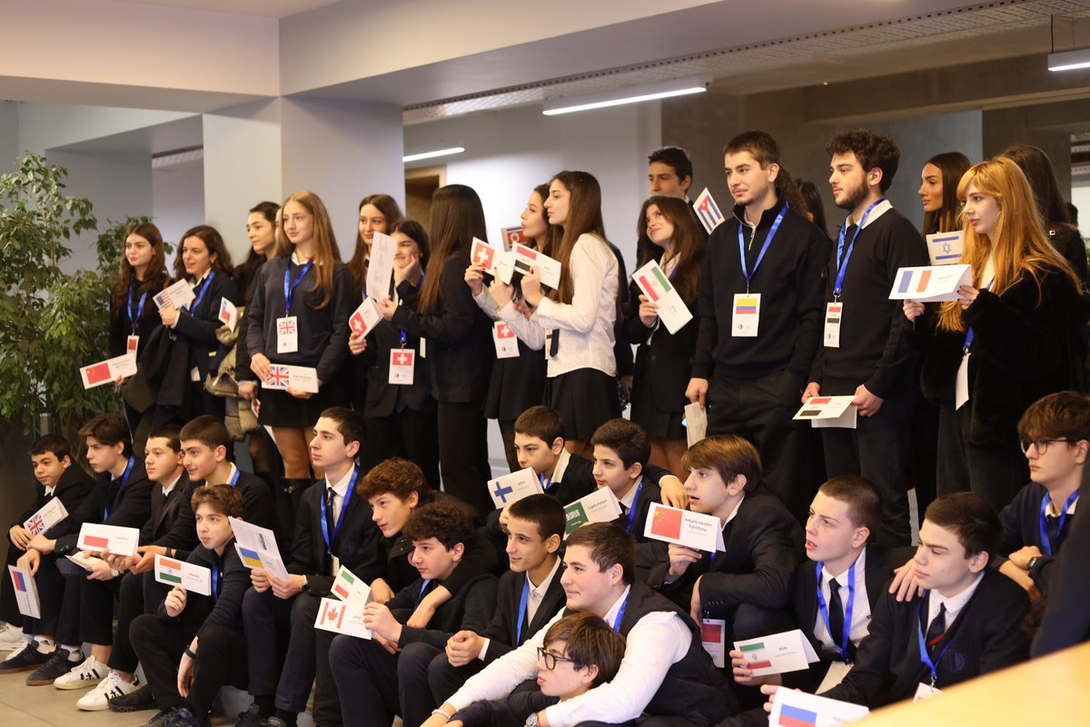 European School tweet media