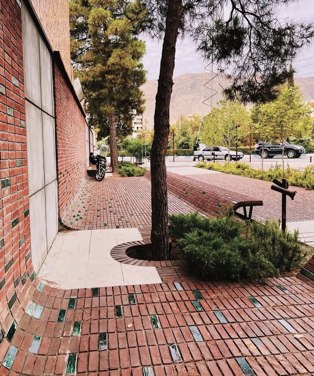 Brick acting as wall, floor and somewhere to sit in Shiraz, Iran

By Mahsa Saeidi