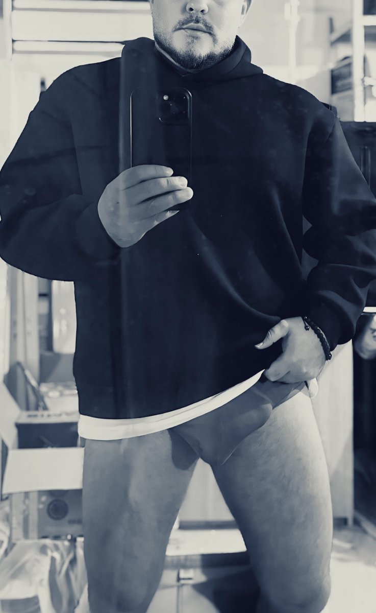 Privilege_Bear's tweet photo. Член живет своей жизнью 😂 
My dick has a life of its own 😅 https://t.co/oOTRl5bnoQ