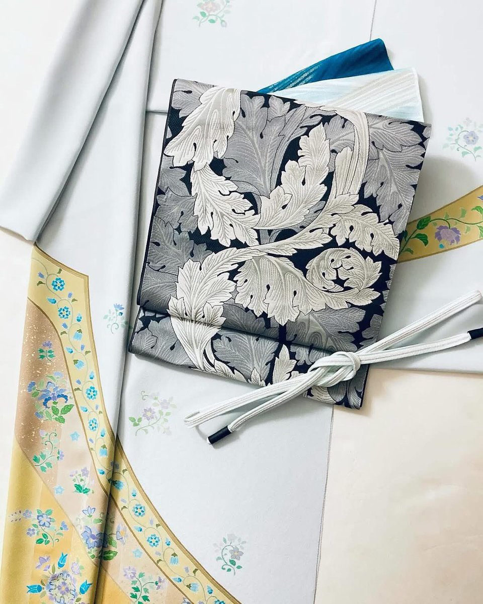 ウィリアム・モリス柄の西陣織名古屋帯を、チェンバロ柄の付下げに