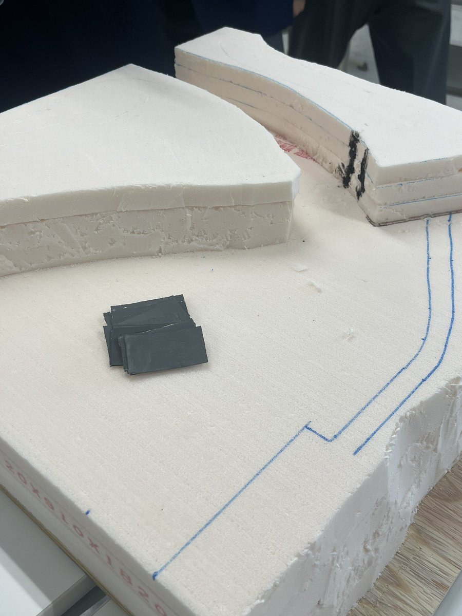 M9HR_'s tweet photo. 今年も鉄コンの準備がいよいよ始まったようです…
自分は静かに見守ります https://t.co/BMWXV5WIcm