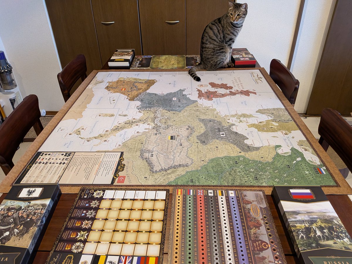 Imperial Borders デカすぎので遊ぶなら公民館かなーと思ってたけど、MARCOのテーブルにギリギリ乗ったから家で遊べそう。対戦よろしくお願いします。