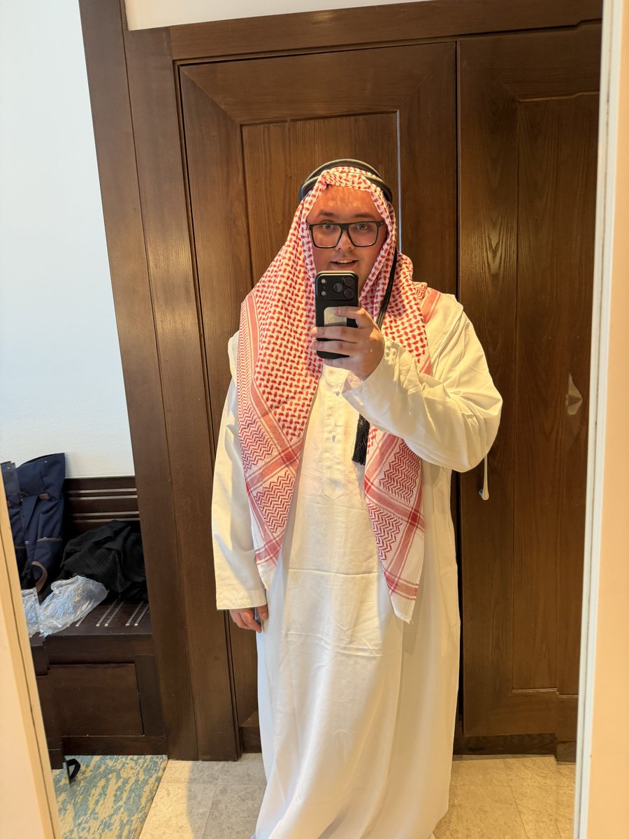 ЕЖÖВ 𖤐 tweet media