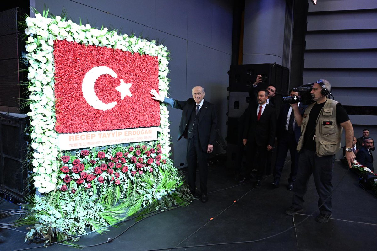 Genel Başkanımız Sayın Devlet BAHÇELİ, partimizin kuruluşunun 57. yıl dönümü münasebetiyle düzenlenen “Şanla Şerefle 57. Yıl” programına katıldı.