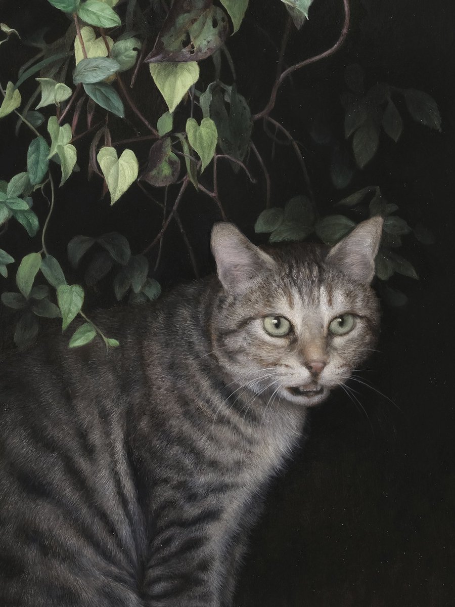 「月陰」油彩、板（部分）
いよいよ個展閉幕まで1週間を切りました！
今後の在館予定をお知らせします。
11日（水）、13日（金）、15日（日）。いずれも11:00〜17:00
カタログなどご購入くださった方には、サインもいたしますので、2F受付でお気軽にお声がけください。