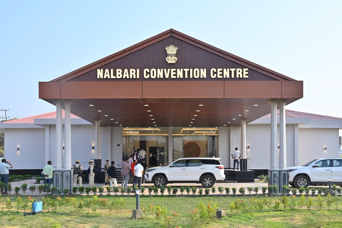 jayanta_malla's tweet photo. On 11 February, Hon’ble CM Dr. @himantabiswa dangoriya will dedicate several landmark infrastructure projects to the people of Nalbari, including the 'Integrated District Commissioner’s Office', 'Convention Centre' and 'District Stadium'. He will also address a mega public meeting at Sariahtoli and ceremonially distribute the first instalment of “Mukhyamantrir Atmanirbhar Asom Abhiyan 2.0.”

Ahead of the programmes, I visited all project sites and the meeting venue this afternoon to review final preparations and issued necessary directions to the concerned departments to ensure smooth and successful conduct of the events.

📍 Nalbari