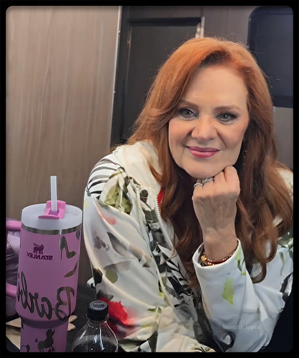 marcelea7's tweet photo. Buen início de semana Buenfilovers
#erikabuenfil50
#reinahermosa
#actrizfav https://t.co/80nFIeR2p9