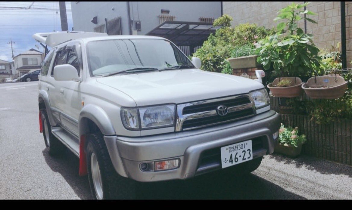 _haru_mk7's tweet photo. ハイラックスサーフ盗まれたので
見かけたらとっ捕まえてください。
千葉県鎌ヶ谷市で盗まれました
#窃盗 https://t.co/6WKxu0qReM