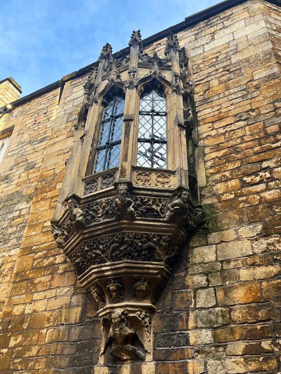 Lincoln Castle tweet media