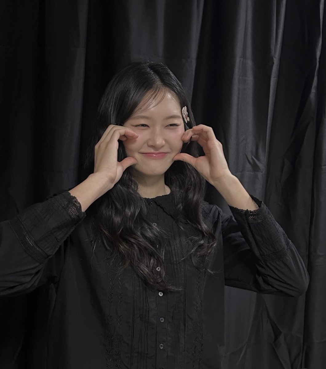 wonni_u's tweet photo. 아아��나어떡하라고언니이런사진을아우어 https://t.co/ciHCR8bVWB