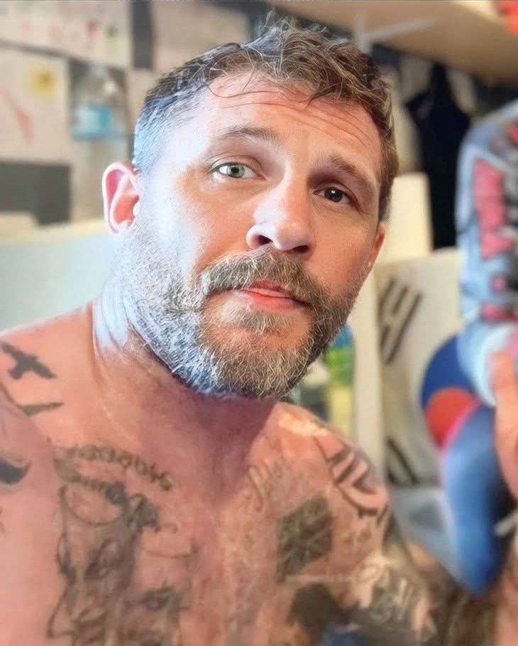 KoRn_Penguin's tweet image. Tom Hardy 💕💕