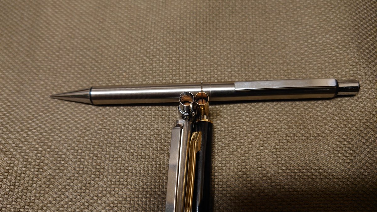 3本中2本は消しゴムがキャップの内部に詰まっており取れません……… 2020