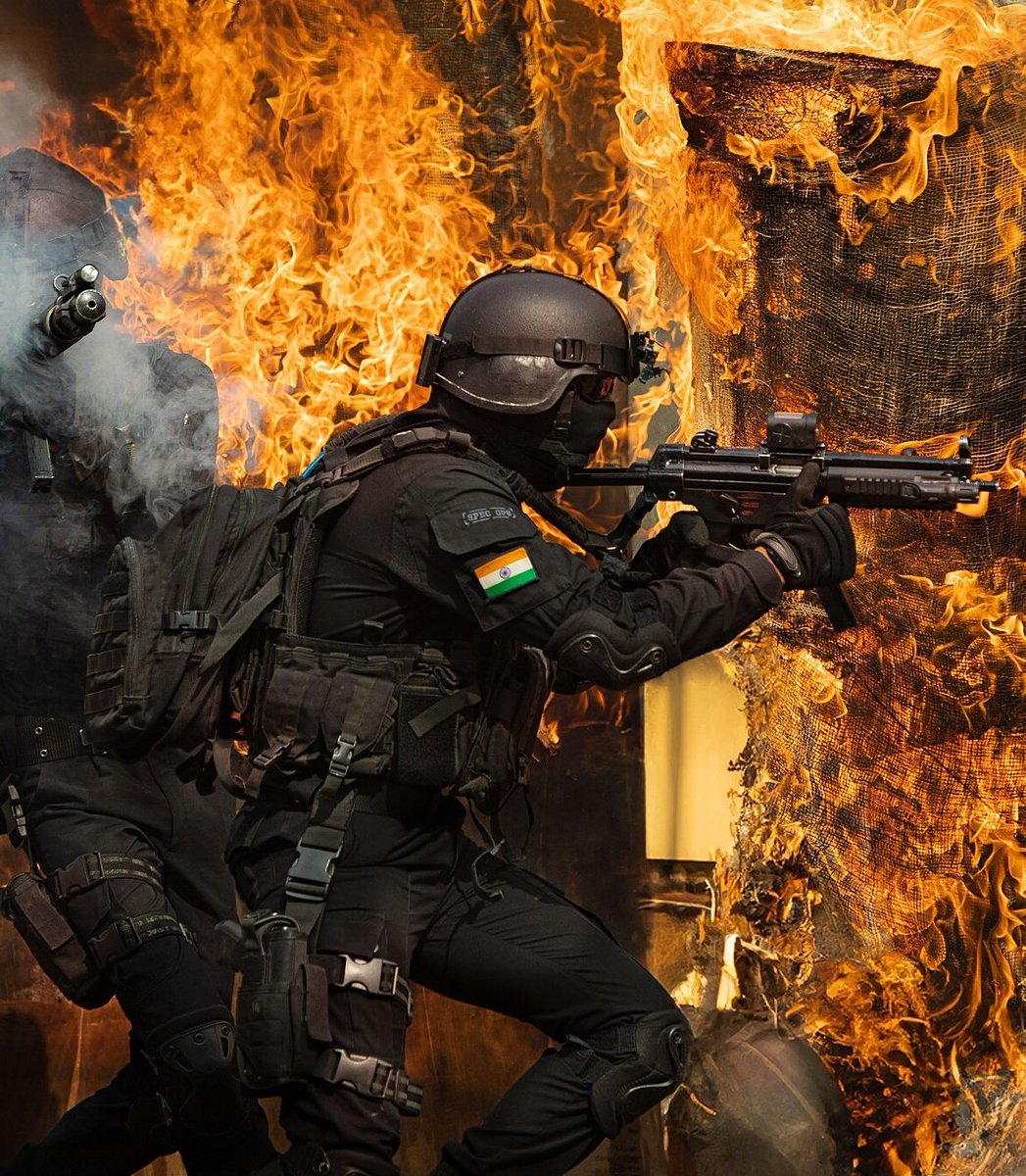 NavCom24's tweet image. #BREAKING: Pakistan's Sindh Police SWAT team beats India's top NSG special force during a competition in UAE.