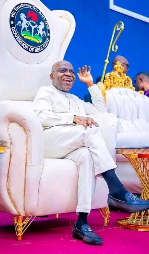 EricSmoki's tweet image. Just in: Abia State governor Alex Otti  just signed Senior Citizens Bills into law. This Bill entitles any citizen of Abia State who's 60 years old and above, free monthly salary, free medical bills, and other benefits till death. Abia's redemption has finally come
@Abiastate