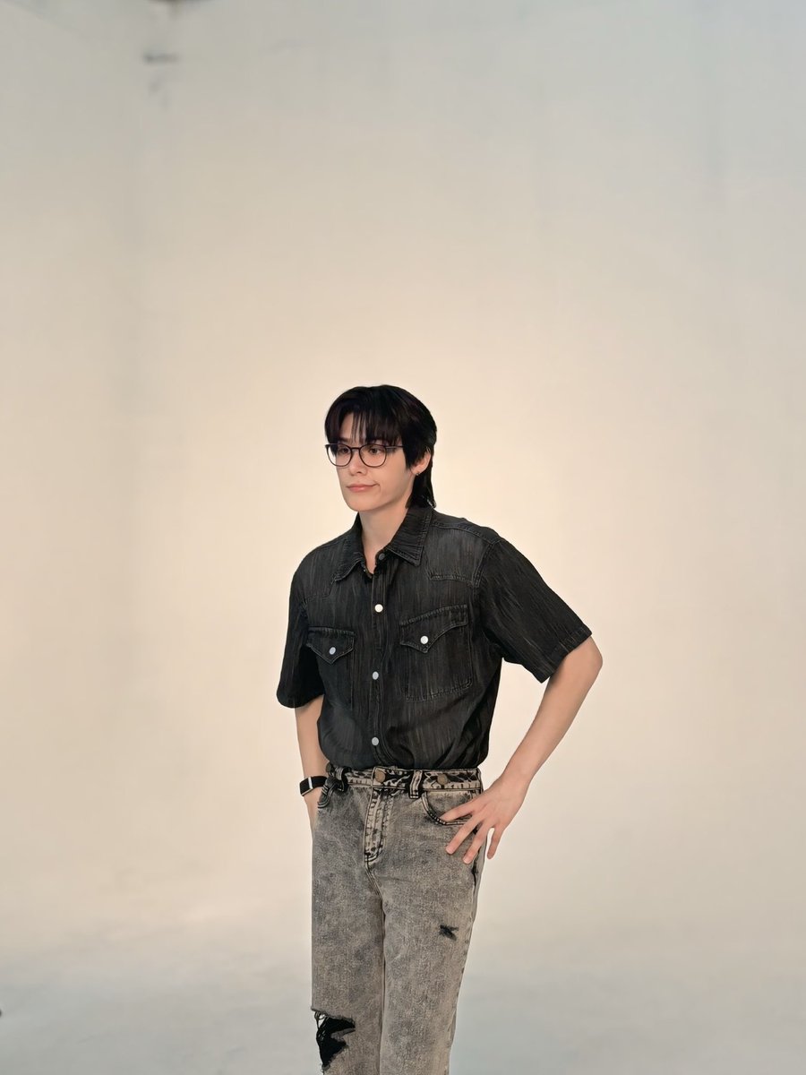 Cusp_Ent's tweet photo. Before becoming Kelvin😆

YESTERDAY EP1EP2
#YesterdayEP1EP2 https://t.co/49Xm4jKr6L