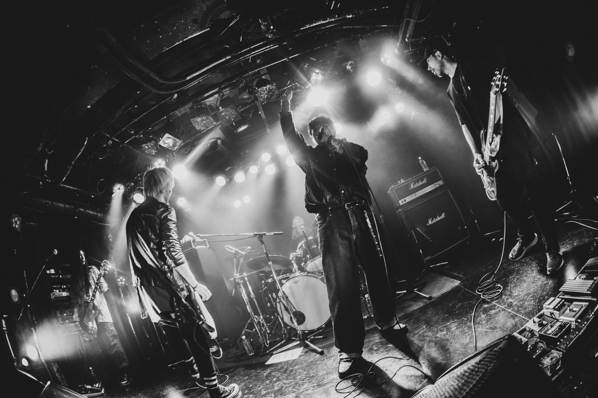 TEARS OF THE REBEL 
26/01/30/下北CLUB Que 
その2

live photo 
pic by <a href="/babys_inc/">ｓｅｎｔａｒｏ</a>