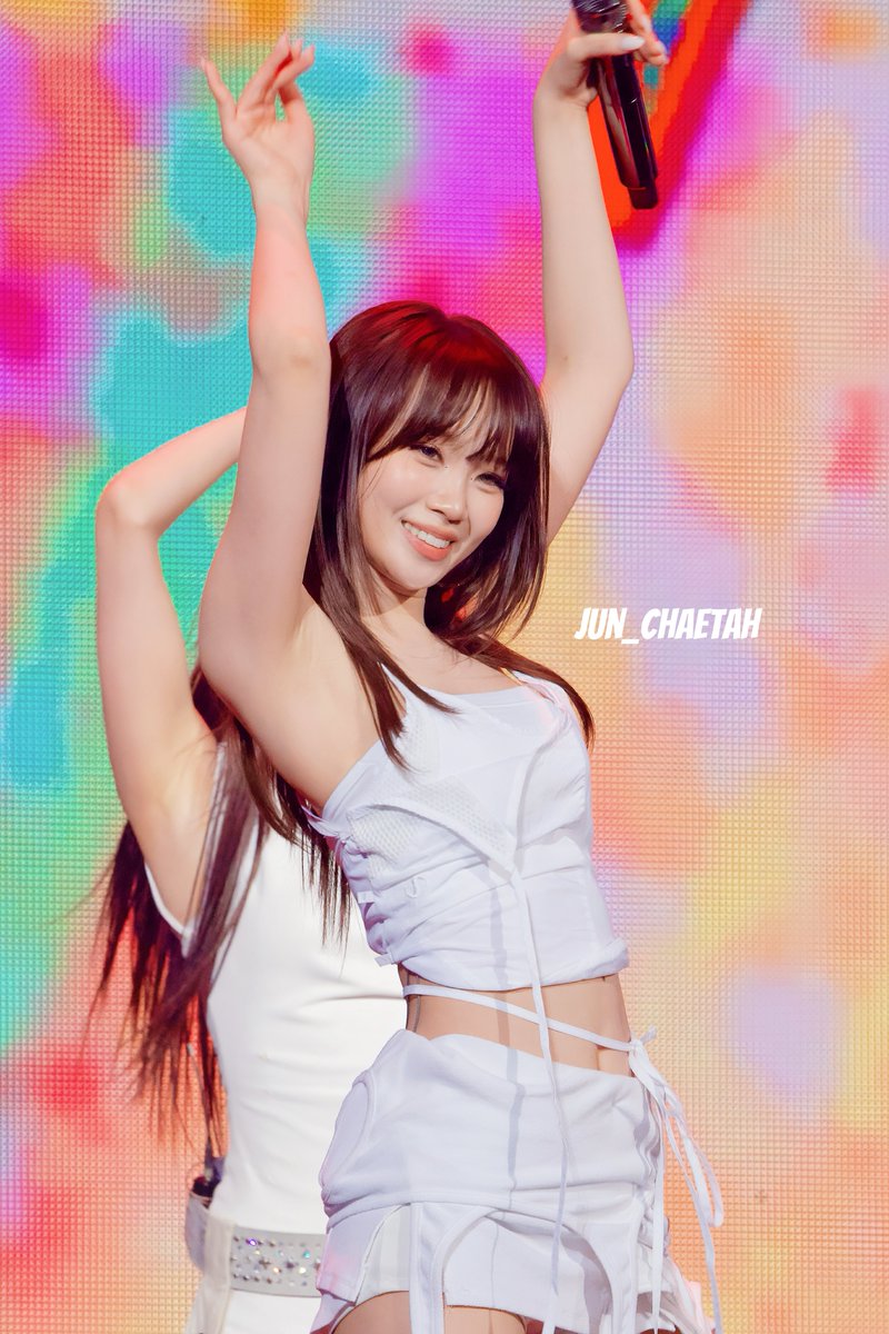 ଘ(੭*ˊᵕˋ)੭* ੈ✩‧₊˚ Σ>―♡→ 260131 - EASY CRAZY HOT ENCORE