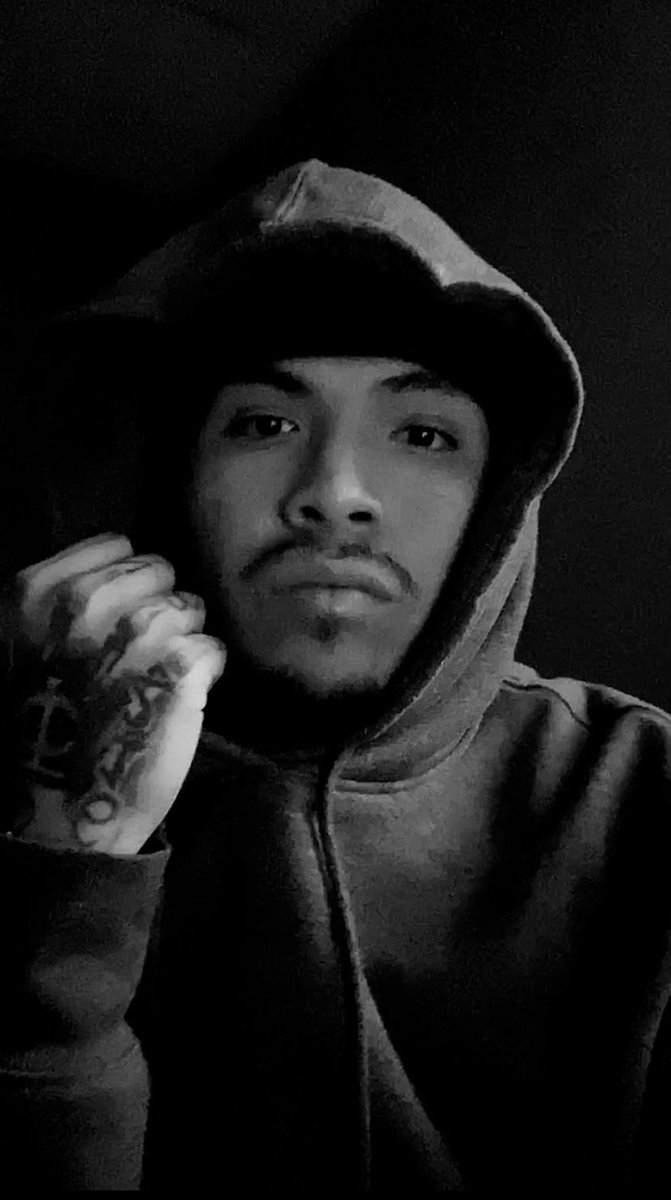 Melo tweet media
