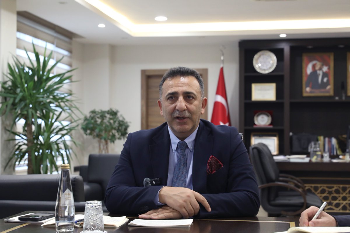 İklim Değişikliği Başkanı Prof. Dr. Halil Hasar, COP31 Temaslarını Sürdürüyor

İklim Değişikliği Başkanı Prof. Dr. Halil Hasar, Danimarka İklim Büyükelçisi Ole Thonke, Danimarka Ankara Büyükelçisi Ole Toft ile görüştü.

COP31 kapsamında çevrim içi görüşen Başkan Hasar,
