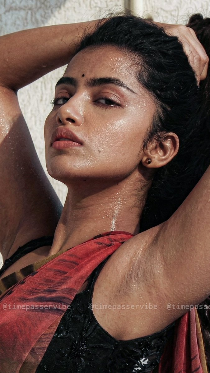 actress_kumfort's tweet image. #Anupamaa or #SaiPallavi 🖤🔥📈🥵