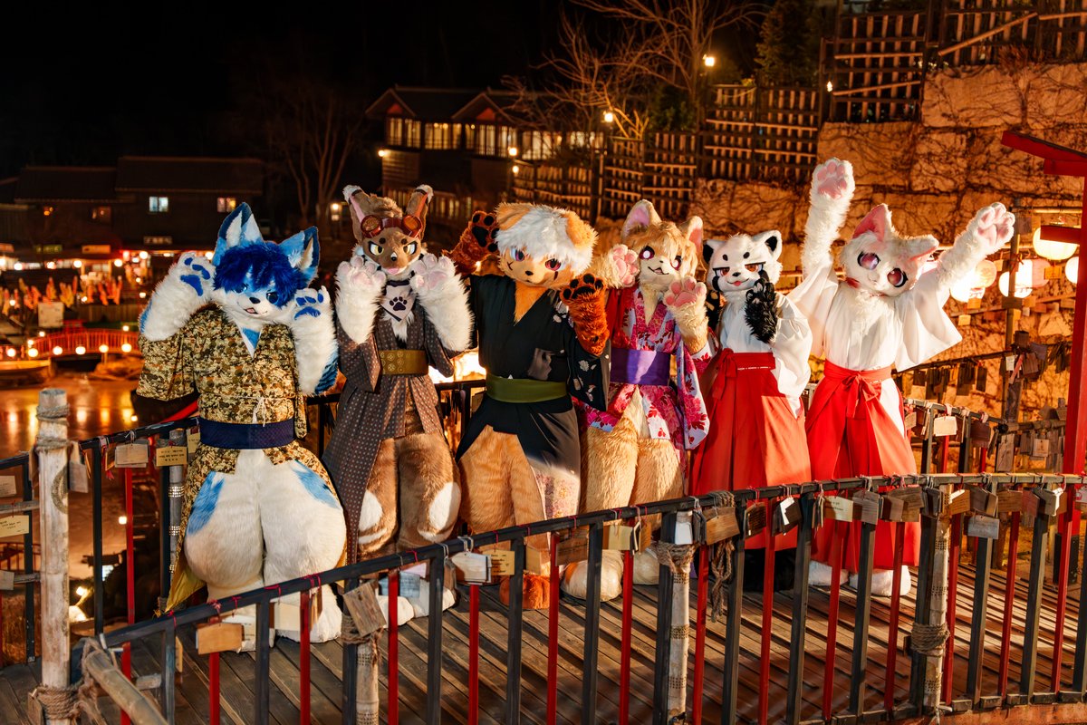 <야간 단체샷>
한파로 몹시 추웠음에도 끝까지 함께해주셨어요;)
다들 고생한만큼 예쁜 사진과 재밌는 경험 많이 건지셨기를!

Taken by @ TERAPIA_11