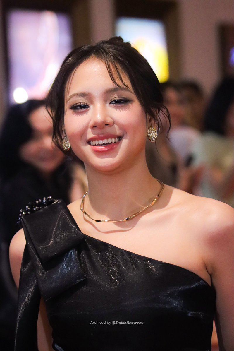 smilikitiwwww's tweet image. Zee Asadel 🖤