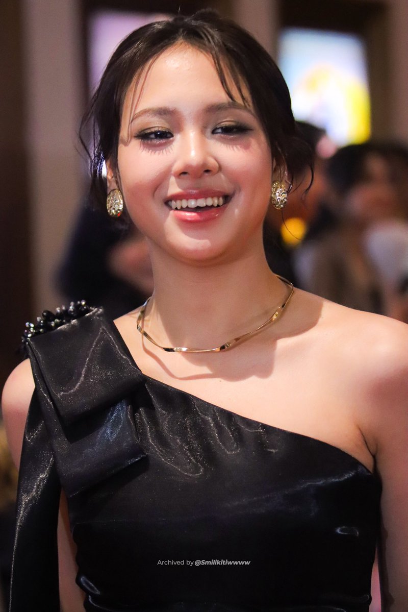 smilikitiwwww's tweet image. Zee Asadel 🖤