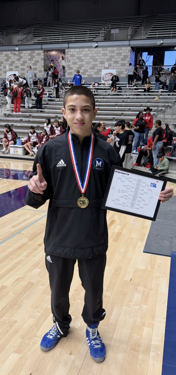 darlenealva10's tweet photo. 2x Texas UIL 5A Regional Champion 🥇🥇@AndyHrovat @coach_windsor @wrestlingmidlo @WrestlingTexas @txusawrestling @scrappywrestler https://t.co/swjWb5hJFi