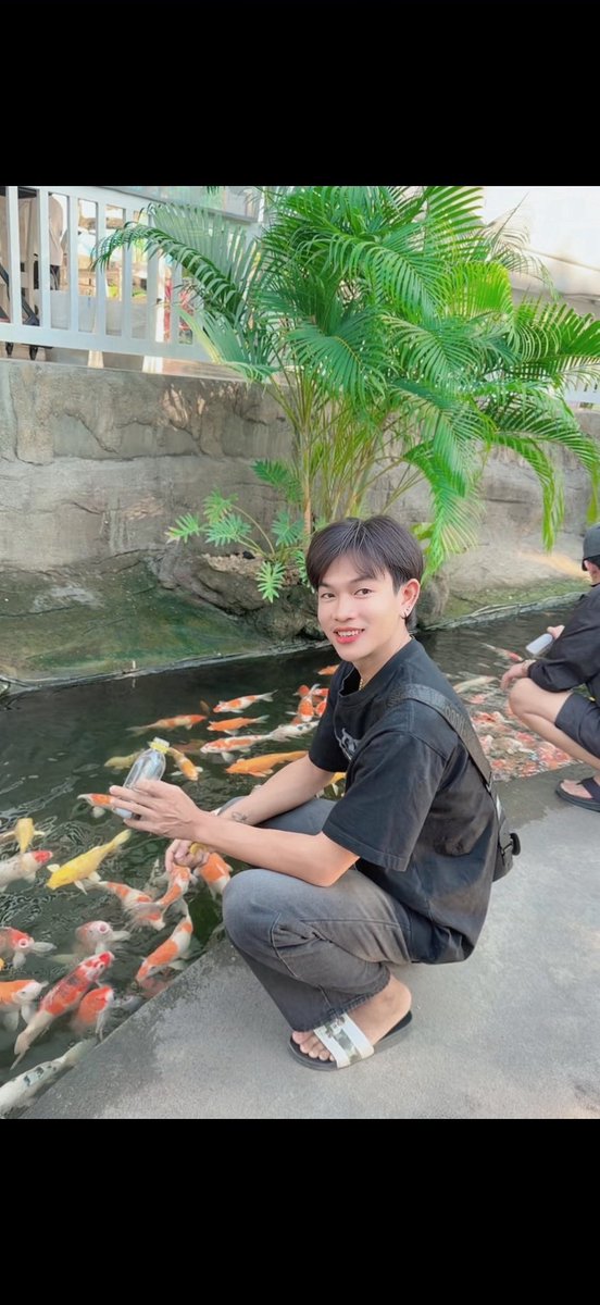 BookBook1412's tweet photo. หาที่นั่งเล่น อมตะชลบุรี
#ชลบุรี
#พานทอง https://t.co/bz3Vc49h61