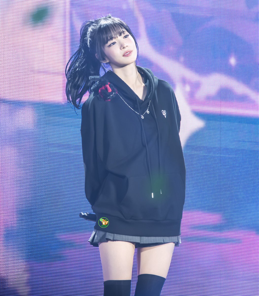 덕질하는늙로버☘️ tweet media