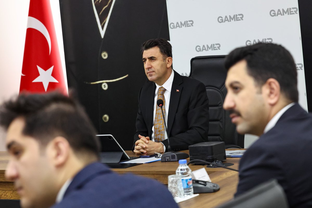 TunceliValiligi's tweet photo. 📍 GAMER Toplantı Salonu

📌 Valimiz Sayın Şefik Aygöl’ün başkanlığında; kaymakamlarımız ve ilgili kurum temsilcilerinin katılımıyla Genişletilmiş Asayiş Toplantısı gerçekleştirildi.

🚩 Toplantıda, il genelinde huzur ve güven ortamının korunmasına yönelik yürütülen çalışmalar ele alındı.

@sefikaygol
@TC_icisleri
