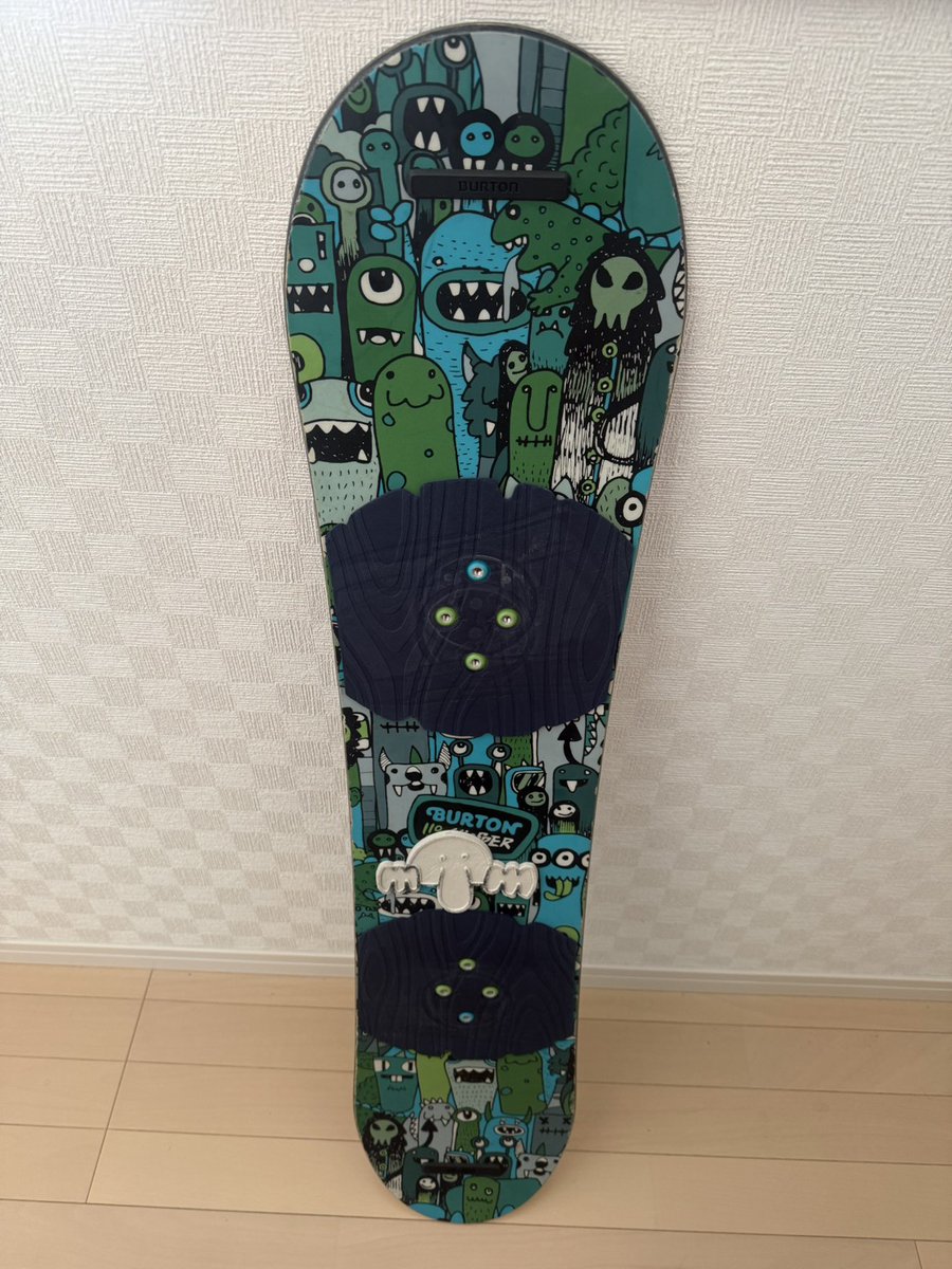 息子、娘と愛用してた板とブーツとビンディング、パパ友の娘が使う