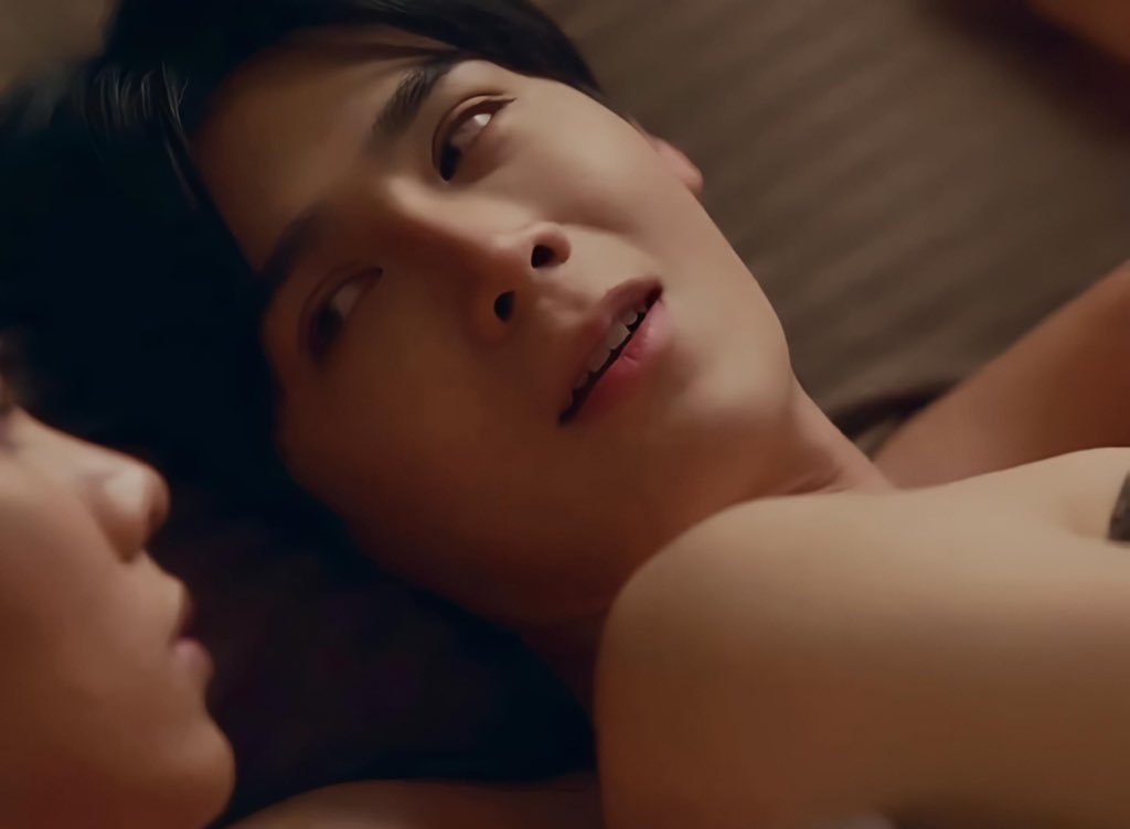 These eyes  are giving me chills 
I swear  to God 💀💀
YESTERDAY EP1EP2
#YESTERDAYEP1EP2