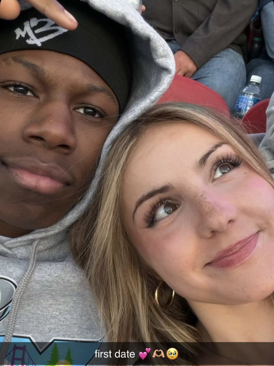 MarlonUpdates1's tweet image. Twitch streamer Rakai seen rocking Marlon’s skull cap brand at the SUPERBOWL with his NEW girlfriend , Piper rockelle 🤩