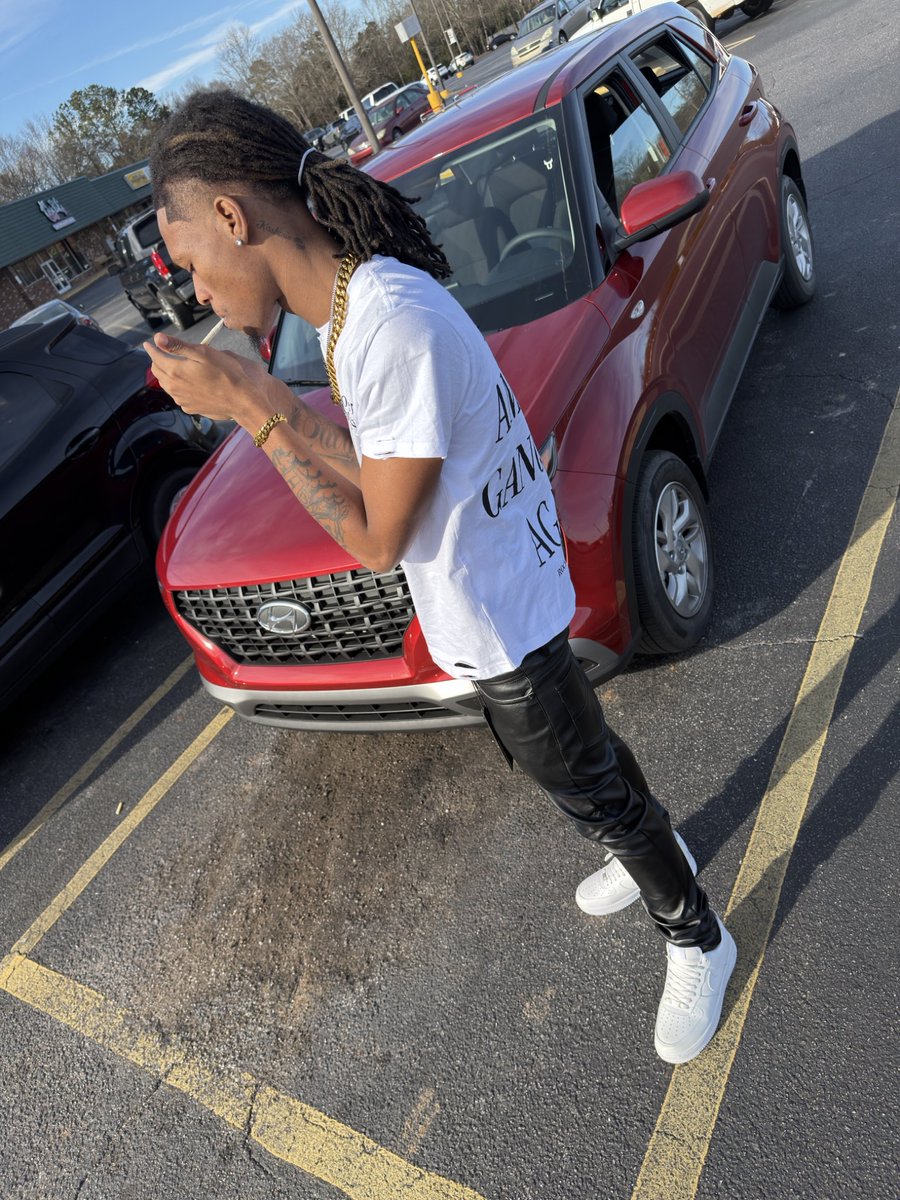 SbgKash's tweet photo. Ready or not green light the blitz 💥⛹🏽‍♂️ https://t.co/Y38LEXE5Ri